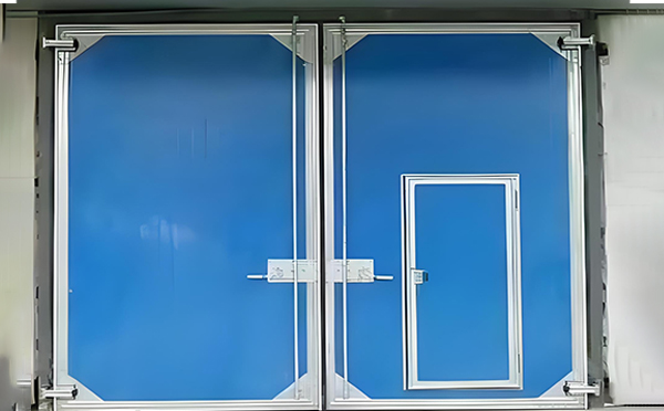 城东工业平开门