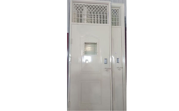 城东学校教室门