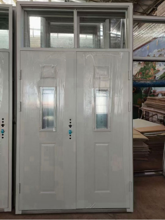 城东学校教室门